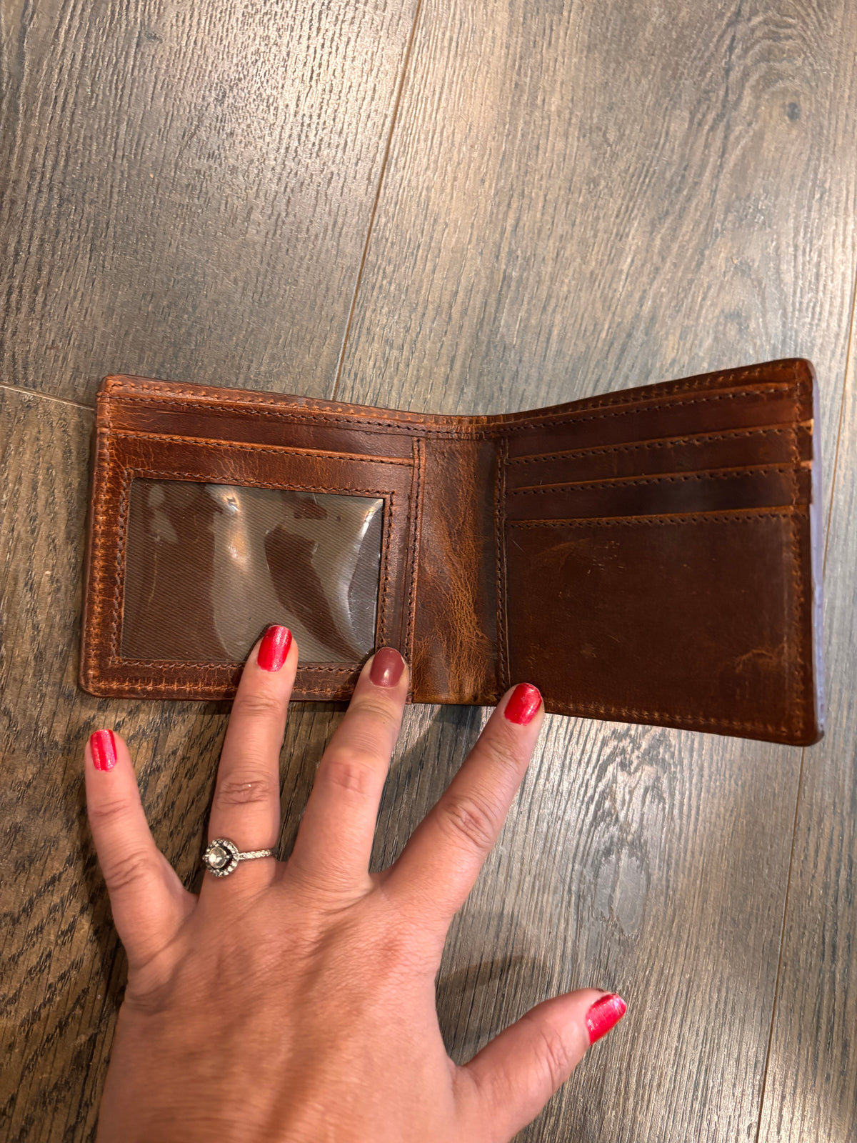 Men’s Leather Bifold wallet